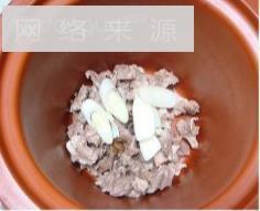 西红柿牛肉汤怎么做，西红柿牛肉汤怎么做好吃，西红柿牛肉汤做法