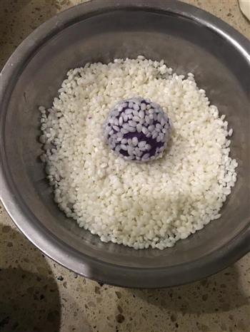 紫薯豆沙糯米丸子怎么做，紫薯豆沙糯米丸子怎么做好吃，紫薯豆沙糯米丸子做法