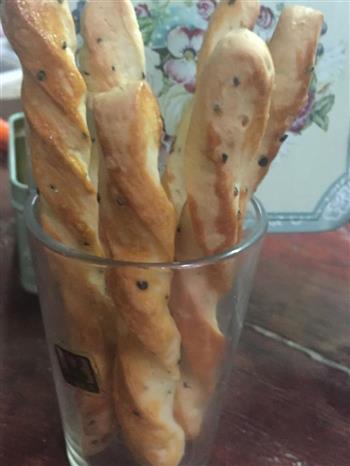 小孩子零食-黑芝麻磨牙棒怎么做，小孩子零食-黑芝麻磨牙棒怎么做好吃，小孩子零食-黑芝麻磨牙棒做法