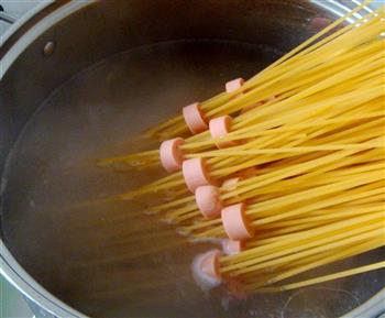 黑椒茄汁灯笼意面怎么做，黑椒茄汁灯笼意面怎么做好吃，黑椒茄汁灯笼意面做法