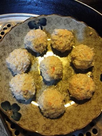 素珍珠豆腐丸子怎么做，素珍珠豆腐丸子怎么做好吃，素珍珠豆腐丸子做法