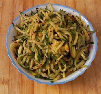 拌黄瓜菜怎么做，拌黄瓜菜怎么做好吃，拌黄瓜菜做法