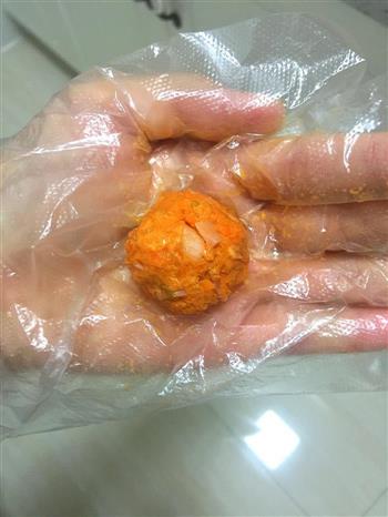 胡萝卜小丸子怎么做，胡萝卜小丸子怎么做好吃，胡萝卜小丸子做法