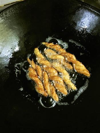 麻花怎么做，麻花怎么做好吃，麻花做法
