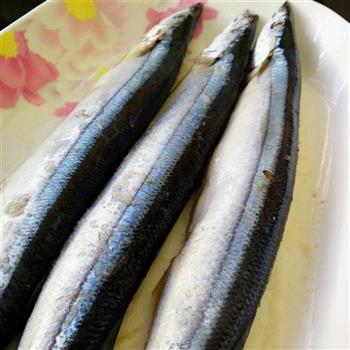 香烤柠味秋刀鱼怎么做，香烤柠味秋刀鱼怎么做好吃，香烤柠味秋刀鱼做法