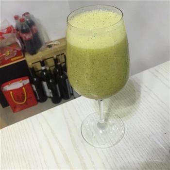 火龙果橙汁 健康饮品怎么做，火龙果橙汁 健康饮品怎么做好吃，火龙果橙汁 健康饮品做法