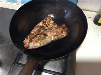 鱼头烧豆腐怎么做，鱼头烧豆腐怎么做好吃，鱼头烧豆腐做法