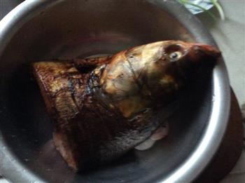 鱼头烧豆腐怎么做，鱼头烧豆腐怎么做好吃，鱼头烧豆腐做法