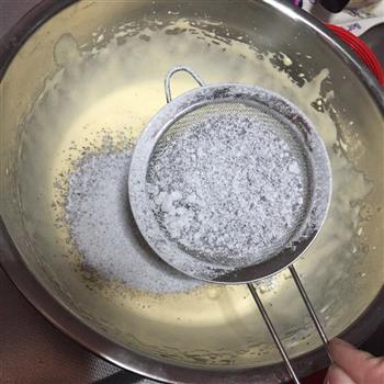 营养芝麻黑米糕怎么做，营养芝麻黑米糕怎么做好吃，营养芝麻黑米糕做法