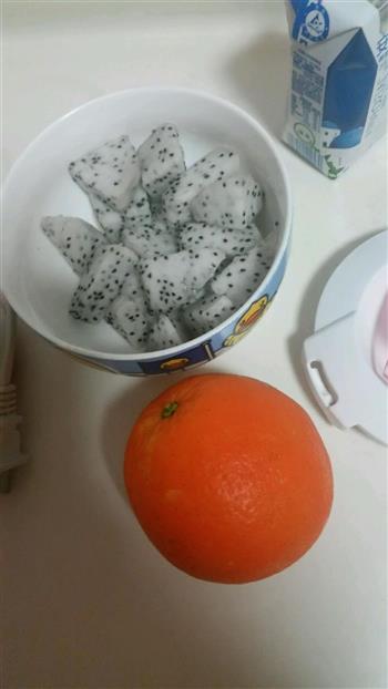火龙果橙汁怎么做，火龙果橙汁怎么做好吃，火龙果橙汁做法