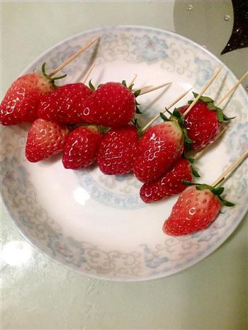 拔丝草莓怎么做，拔丝草莓怎么做好吃，拔丝草莓做法