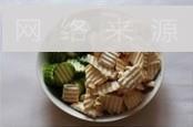大骨蘑菇丝瓜汤怎么做，大骨蘑菇丝瓜汤怎么做好吃，大骨蘑菇丝瓜汤做法