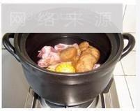 猴头菇玉米排骨汤怎么做，猴头菇玉米排骨汤怎么做好吃，猴头菇玉米排骨汤做法
