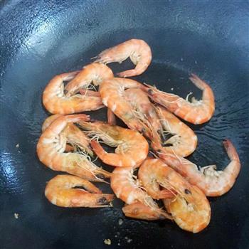 油闷大虾怎么做，油闷大虾怎么做好吃，油闷大虾做法