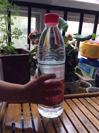 矿泉水浸鸡毛菜怎么做，矿泉水浸鸡毛菜怎么做好吃，矿泉水浸鸡毛菜做法