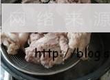 莲藕煲筒骨汤怎么做，莲藕煲筒骨汤怎么做好吃，莲藕煲筒骨汤做法