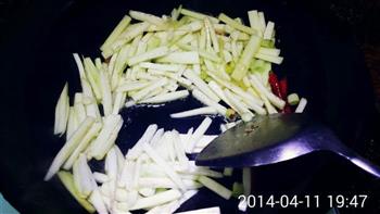 青椒茄丝怎么做，青椒茄丝怎么做好吃，青椒茄丝做法