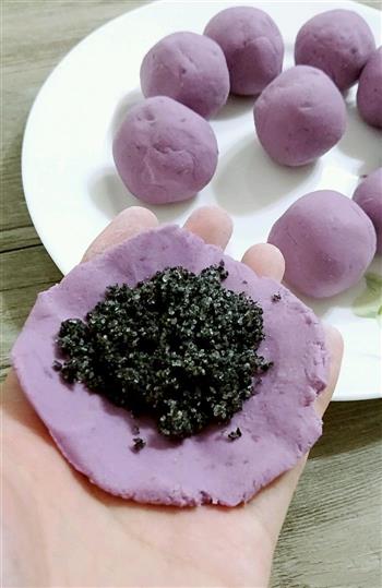 养生紫薯芝麻饼怎么做，养生紫薯芝麻饼怎么做好吃，养生紫薯芝麻饼做法