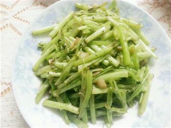 清炒空心菜怎么做，清炒空心菜怎么做好吃，清炒空心菜做法
