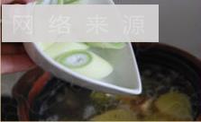 吊鸡汤怎么做，吊鸡汤怎么做好吃，吊鸡汤做法