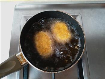 咖喱可乐饼怎么做，咖喱可乐饼怎么做好吃，咖喱可乐饼做法