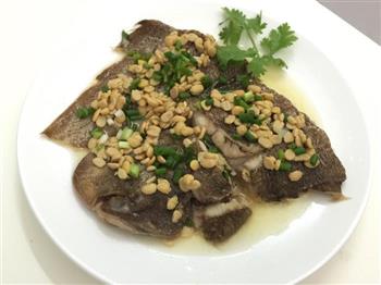黄豆酱清煮肉舌鱼怎么做，黄豆酱清煮肉舌鱼怎么做好吃，黄豆酱清煮肉舌鱼做法