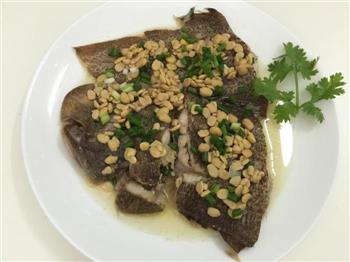 黄豆酱清煮肉舌鱼怎么做，黄豆酱清煮肉舌鱼怎么做好吃，黄豆酱清煮肉舌鱼做法