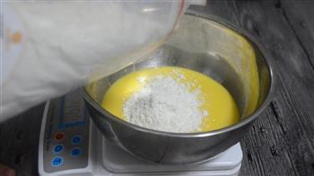 酸奶戚风蛋糕怎么做，酸奶戚风蛋糕怎么做好吃，酸奶戚风蛋糕做法