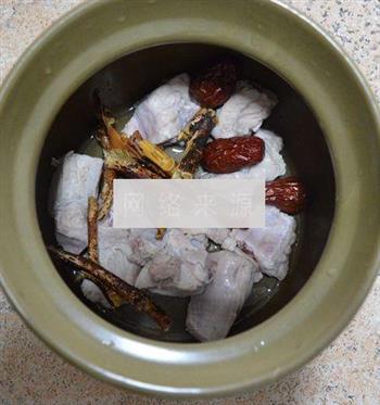 五指毛桃排骨汤怎么做，五指毛桃排骨汤怎么做好吃，五指毛桃排骨汤做法
