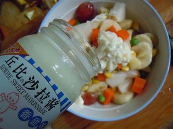 果蔬沙拉怎么做，果蔬沙拉怎么做好吃，果蔬沙拉做法