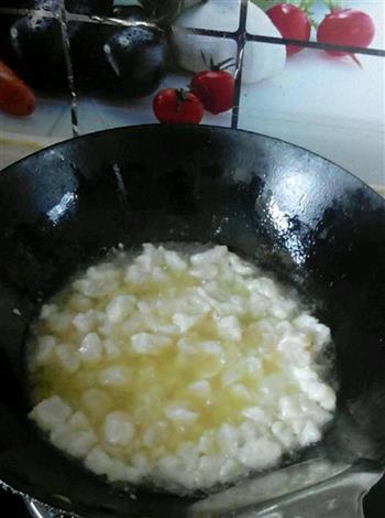 糖醋鱼丁饭怎么做，糖醋鱼丁饭怎么做好吃，糖醋鱼丁饭做法