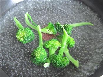 鸡蛋沙拉盅怎么做，鸡蛋沙拉盅怎么做好吃，鸡蛋沙拉盅做法