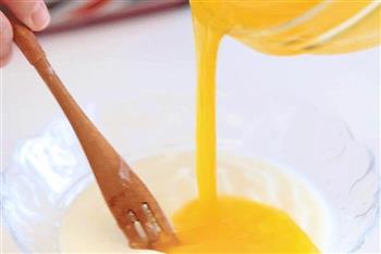 宝宝辅食微课堂  草莓米布丁怎么做，宝宝辅食微课堂  草莓米布丁怎么做好吃，宝宝辅食微课堂  草莓米布丁做法