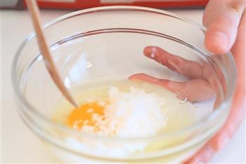 宝宝辅食微课堂  草莓米布丁怎么做，宝宝辅食微课堂  草莓米布丁怎么做好吃，宝宝辅食微课堂  草莓米布丁做法