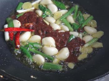蒜香鲢鱼怎么做，蒜香鲢鱼怎么做好吃，蒜香鲢鱼做法