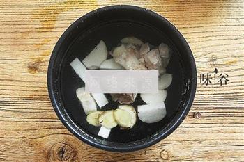 竹荪排骨汤怎么做，竹荪排骨汤怎么做好吃，竹荪排骨汤做法