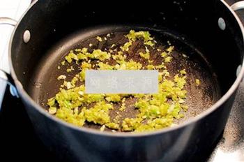 培根芝士花菜浓汤怎么做，培根芝士花菜浓汤怎么做好吃，培根芝士花菜浓汤做法