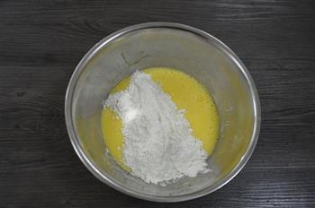 超绵柔酸奶杯子蛋糕怎么做，超绵柔酸奶杯子蛋糕怎么做好吃，超绵柔酸奶杯子蛋糕做法