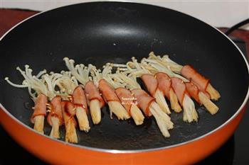 火腿卷金针菇怎么做，火腿卷金针菇怎么做好吃，火腿卷金针菇做法