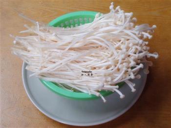 火腿卷金针菇怎么做，火腿卷金针菇怎么做好吃，火腿卷金针菇做法