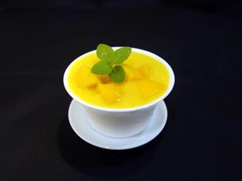 芒果奶昔怎么做，芒果奶昔怎么做好吃，芒果奶昔做法
