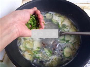 虾皮黄瓜皮蛋汤怎么做，虾皮黄瓜皮蛋汤怎么做好吃，虾皮黄瓜皮蛋汤做法
