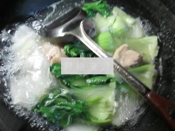 青菜冬瓜鸡腿汤怎么做，青菜冬瓜鸡腿汤怎么做好吃，青菜冬瓜鸡腿汤做法