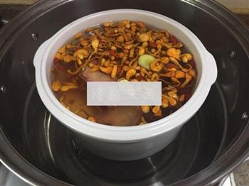 隔水蒸虫草花白鸽汤怎么做，隔水蒸虫草花白鸽汤怎么做好吃，隔水蒸虫草花白鸽汤做法