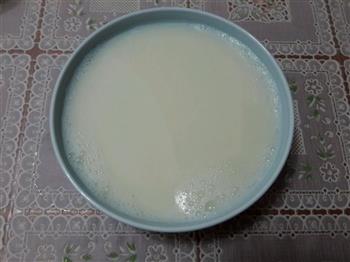 三文鱼头炖豆腐怎么做，三文鱼头炖豆腐怎么做好吃，三文鱼头炖豆腐做法