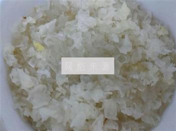 银耳桂圆红枣汤怎么做，银耳桂圆红枣汤怎么做好吃，银耳桂圆红枣汤做法