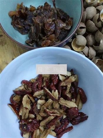 银耳桂圆红枣汤怎么做，银耳桂圆红枣汤怎么做好吃，银耳桂圆红枣汤做法