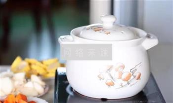 玉米山药排骨汤怎么做，玉米山药排骨汤怎么做好吃，玉米山药排骨汤做法