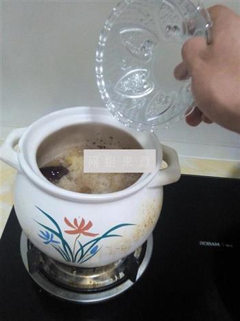 桃胶炖银耳怎么做，桃胶炖银耳怎么做好吃，桃胶炖银耳做法