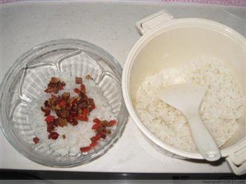红枣糯米卷怎么做，红枣糯米卷怎么做好吃，红枣糯米卷做法